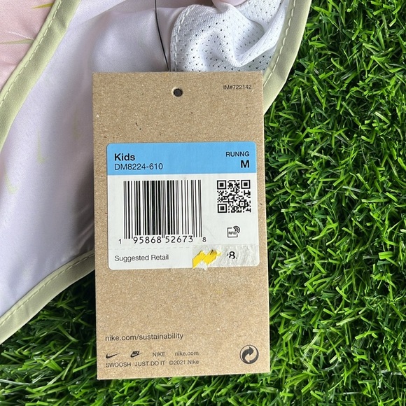 NIKE Dri Fit Kids Running Shorts size medium - Picture 5 of 8